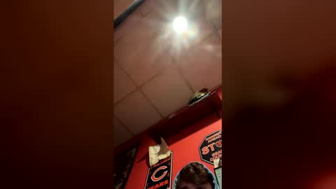 Snapshot of bezerk_bray chatting on May 24, 12:21 pm bezerk_bray online show from May 24, 12:21 pm