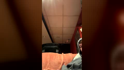 Snapshot of bezerk_bray chatting on May 25, 1:06 pm bezerk_bray online show from May 25, 1:06 pm