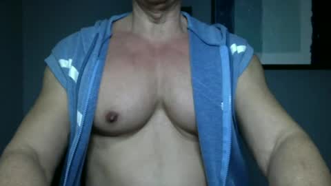 BGDKMUSCLEGUY - SELECTED BY CHATURBATE AS A TOP BROADCASTER FOR 2023 online show from December 28, 2:22 am