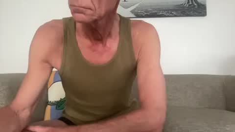 Snapshot of bgrade chatting on November 21, 8:51 pm bgrade online show from November 21, 8:51 pm