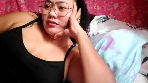 Snapshot of bheb_ji chatting on June 18, 12:44 am bheb_ji online show from June 18, 12:44 am