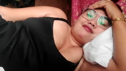Snapshot of bheb_ji chatting on June 29, 5:25 am bheb_ji online show from June 29, 5:25 am