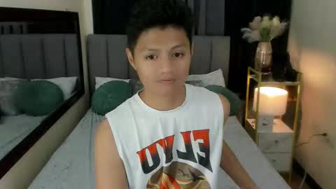 bhillrhey121103 online show from January 13, 6:29 am