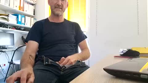 My name is David and if you like public exhibitions you wont be disappointed with me LoL - My favorite vibes is 44  online show from May 15, 10:22 am