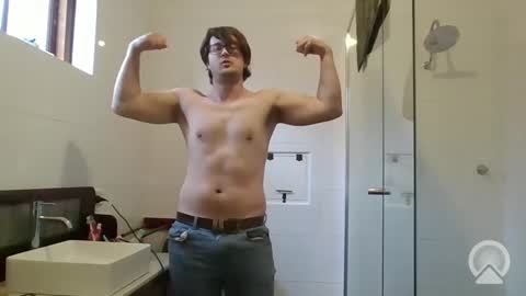 bi_showoffguy_02 online show from June 8, 6:36 am