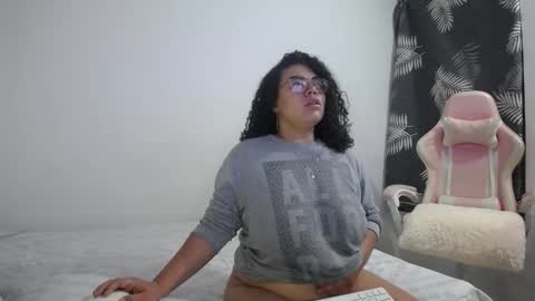 Bianca Tuesday to Sunday from 2am to 6am UTC-5 online show from October 21, 9:32 am