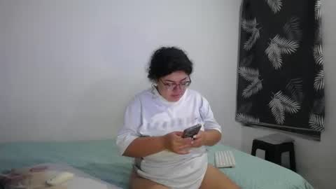 Snapshot of bianca_boobs chatting on July 15, 9:25 am Bianca Tuesday to Sunday from 2am to 6am UTC-5 online show from July 15, 9:25 am