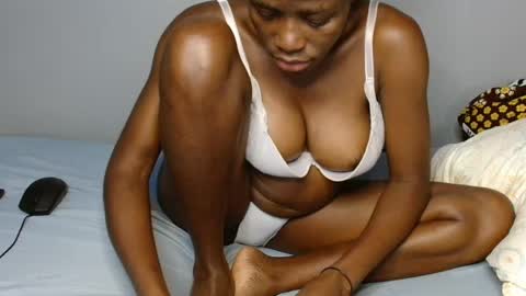 Snapshot of bianca_lue chatting on June 17, 3:20 am bianca baby online show from June 17, 3:20 am
