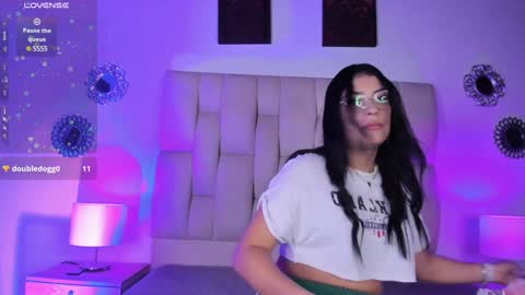 Snapshot of bianca_zaens1 chatting on December 26, 11:54 am B I A N C A online show from December 26, 11:54 am