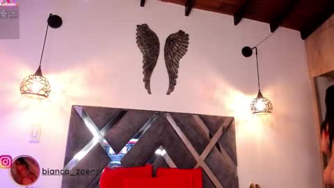 Snapshot of bianca_zaens1 chatting on December 18, 11:16 am B I A N C A online show from December 18, 11:16 am