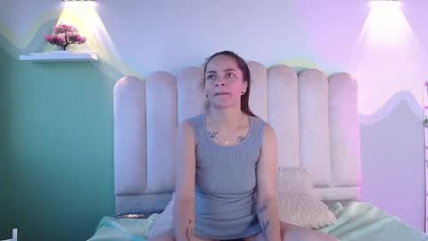 Snapshot of biancaluxx1 chatting on November 8, 11:21 am Bianca online show from November 8, 11:21 am