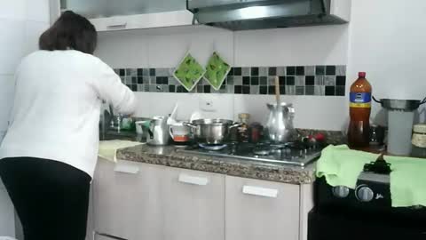 biancasteel online show from March 10, 1:05 pm