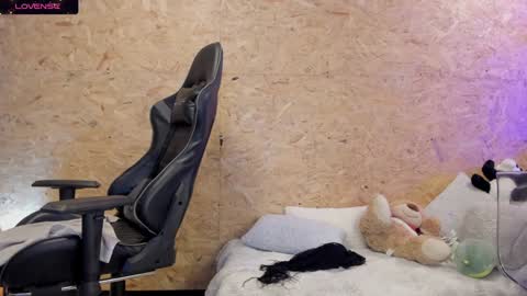 Biancastrong.. IGThebiancastrong online show from January 12, 11:50 am