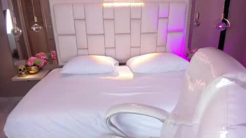 Snapshot of biancax_ chatting on October 29, 4:04 am Hi Im Bianca online show from October 29, 4:04 am