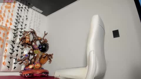 bibiana_js_ online show from October 13, 11:54 am