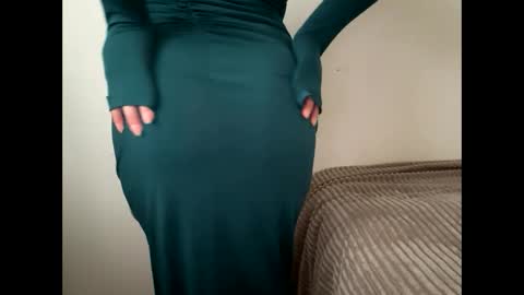 Snapshot of bibiroyce chatting on December 18, 10:08 am Bibi Royce online show from December 18, 10:08 am