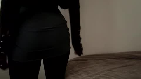 Snapshot of bibiroyce chatting on January 28, 11:06 am Bibi Royce online show from January 28, 11:06 am