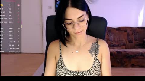 Snapshot of bibitina chatting on July 25, 5:05 am innasugarwild online show from July 25, 5:05 am