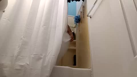 bibottom68942 online show from October 17, 11:46 am