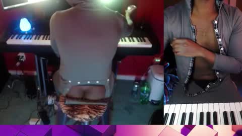 BicepsandFrot online show from January 13, 3:56 am