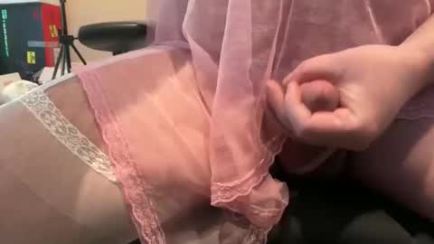 Snapshot of bicockinpanties chatting on April 19, 6:43 pm bicockinpanties online show from April 19, 6:43 pm
