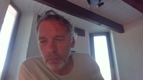 bicolonback4 online show from September 10, 2:06 pm