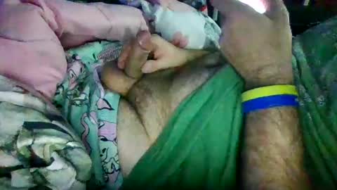 Snapshot of big88385909 chatting on January 1, 12:32 am big88385909 online show from January 1, 12:32 am