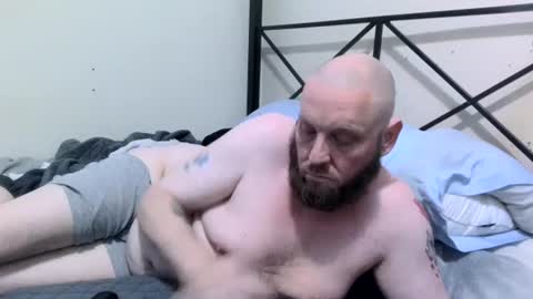 Snapshot of big_balls_1232 chatting on December 23, 7:49 am big_balls_1232 online show from December 23, 7:49 am