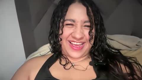 lau li online show from December 18, 5:52 pm