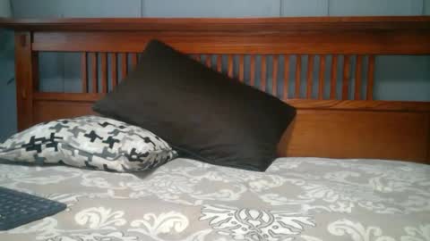 Snapshot of big_d519 chatting on February 13, 8:34 pm big_d519 online show from February 13, 8:34 pm