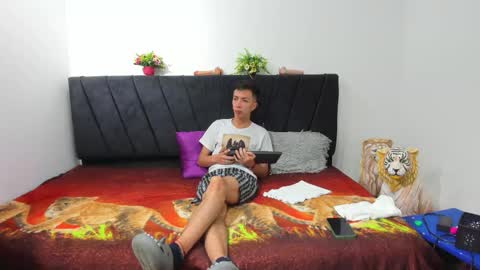 john and cris online show from March 15, 4:02 pm