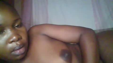 Snapshot of big_diva chatting on February 17, 1:25 am big_diva online show from February 17, 1:25 am