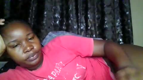 Snapshot of big_diva chatting on June 9, 1:39 am big_diva online show from June 9, 1:39 am