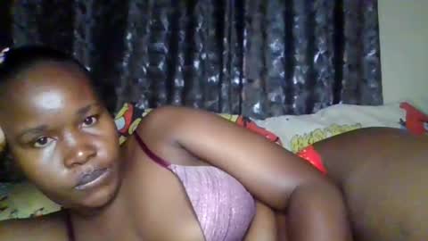 Snapshot of big_diva chatting on July 21, 11:01 am big_diva online show from July 21, 11:01 am