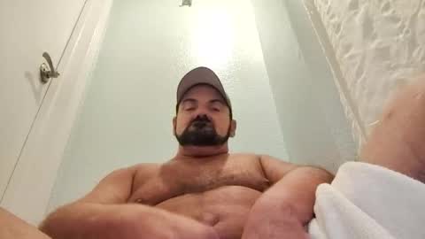 big_thick_bearded_daddy online show from October 30, 2:46 am