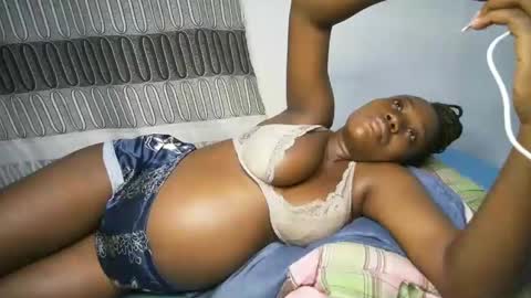 bigass001_ online show from December 30, 9:08 pm