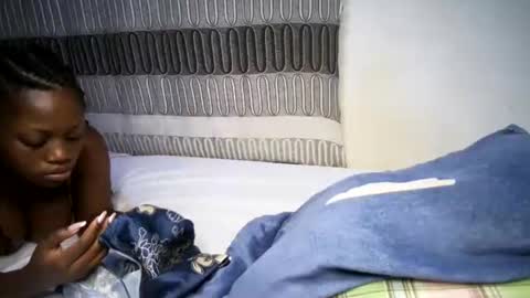 bigass001_ online show from January 8, 12:06 am