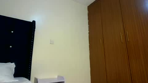 bigbaby004 online show from June 24, 8:41 pm