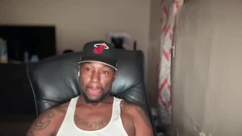 Snapshot of bigbackwoodcali chatting on September 17, 7:15 pm bigbackwoodcali online show from September 17, 7:15 pm