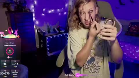 Snapshot of bigbearandbunny chatting on October 8, 12:19 am bigbearandbunny online show from October 8, 12:19 am