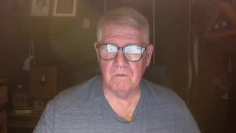 bigbeerdrinker online show from April 22, 3:42 am