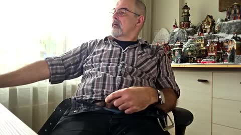 bigbibear88 online show from December 1, 11:15 am