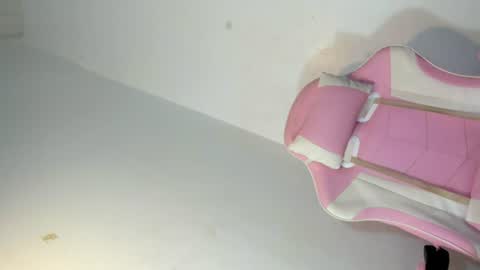 Snapshot of bigblack_barbie69 chatting on June 29, 1:44 pm kendra online show from June 29, 1:44 pm