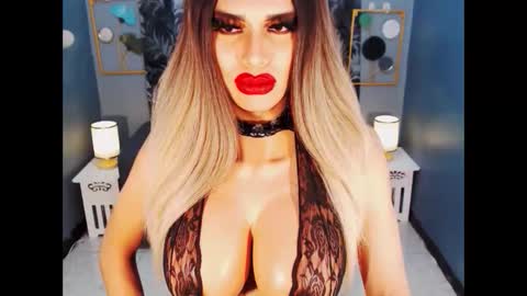 Loraine Cruz online show from March 24, 11:32 pm