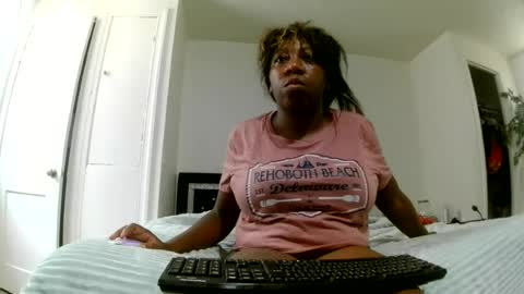 Snapshot of bigboobs_bouncin chatting on August 3, 3:05 pm Ashley online show from August 3, 3:05 pm