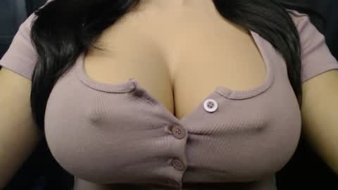 Snapshot of bigboobs_ivy chatting on October 8, 11:19 am Ivy online show from October 8, 11:19 am
