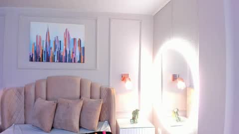   online show from January 8, 10:26 am