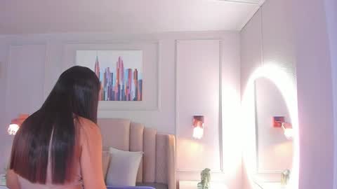   online show from February 22, 10:07 am