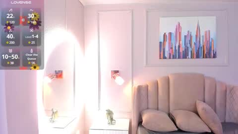   online show from February 27, 10:15 am