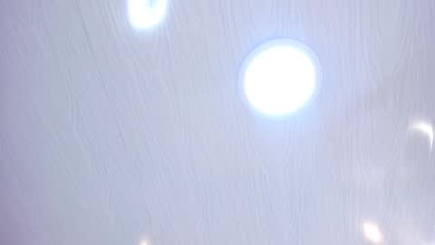   online show from December 14, 9:58 am